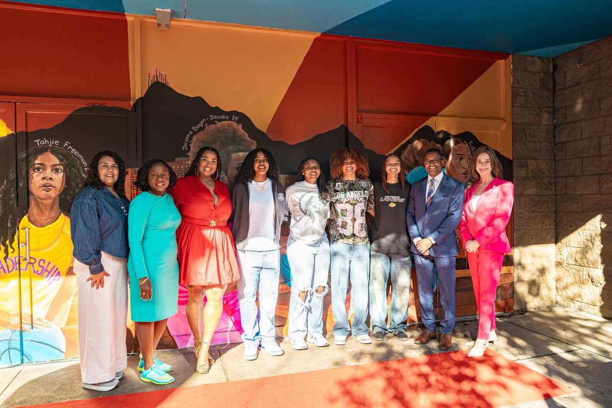 Councilwoman Laura Pastor tweet media