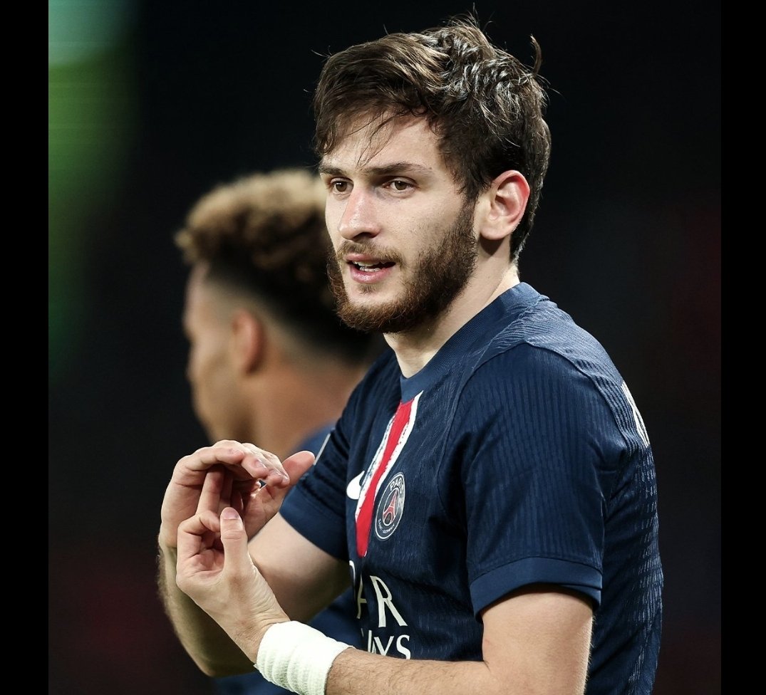 Ben~DB971 tweet media