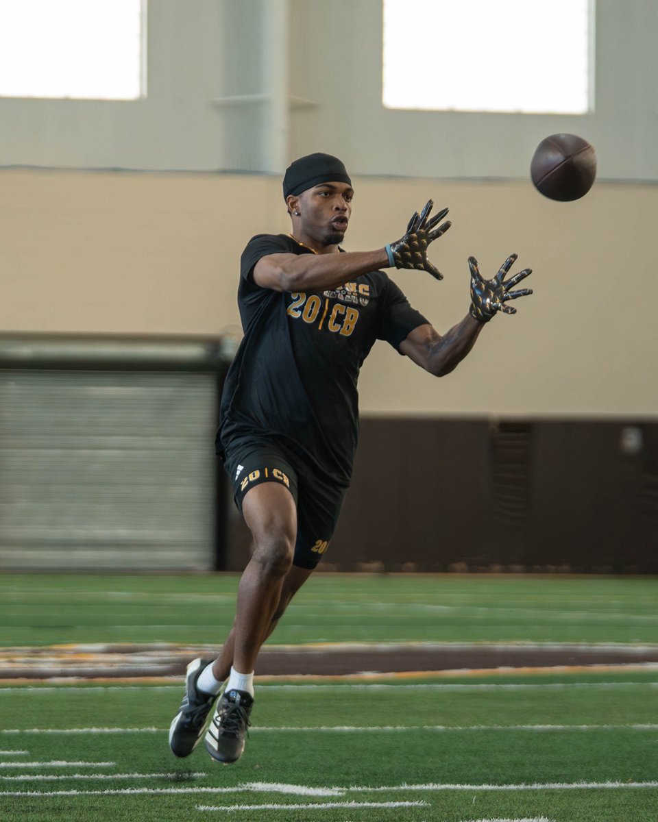 Wyoming Cowboy Football tweet media