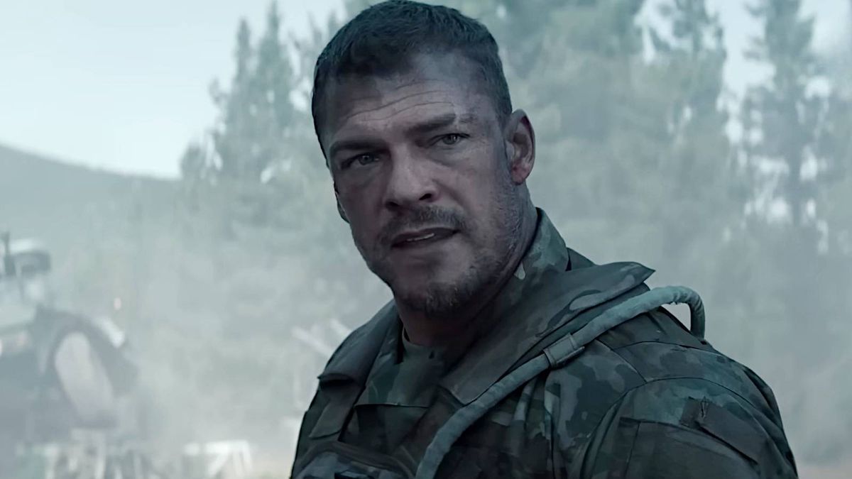 screenrant's tweet image. #Lionsgate Motion Picture Group President, Erin Westerman, recently revealed why #WarMachine wasn't given a big-screen roll-out:

“When our sales team went out to start conversations with the international buyers, the streaming market was just so frothy that we had a conversation