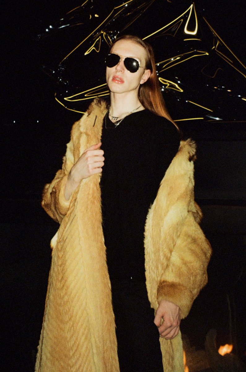 𝙥𝙧𝙖𝙙𝙖 𝙥𝙧𝙞𝙣𝙘𝙚𝙨𝙨 tweet media