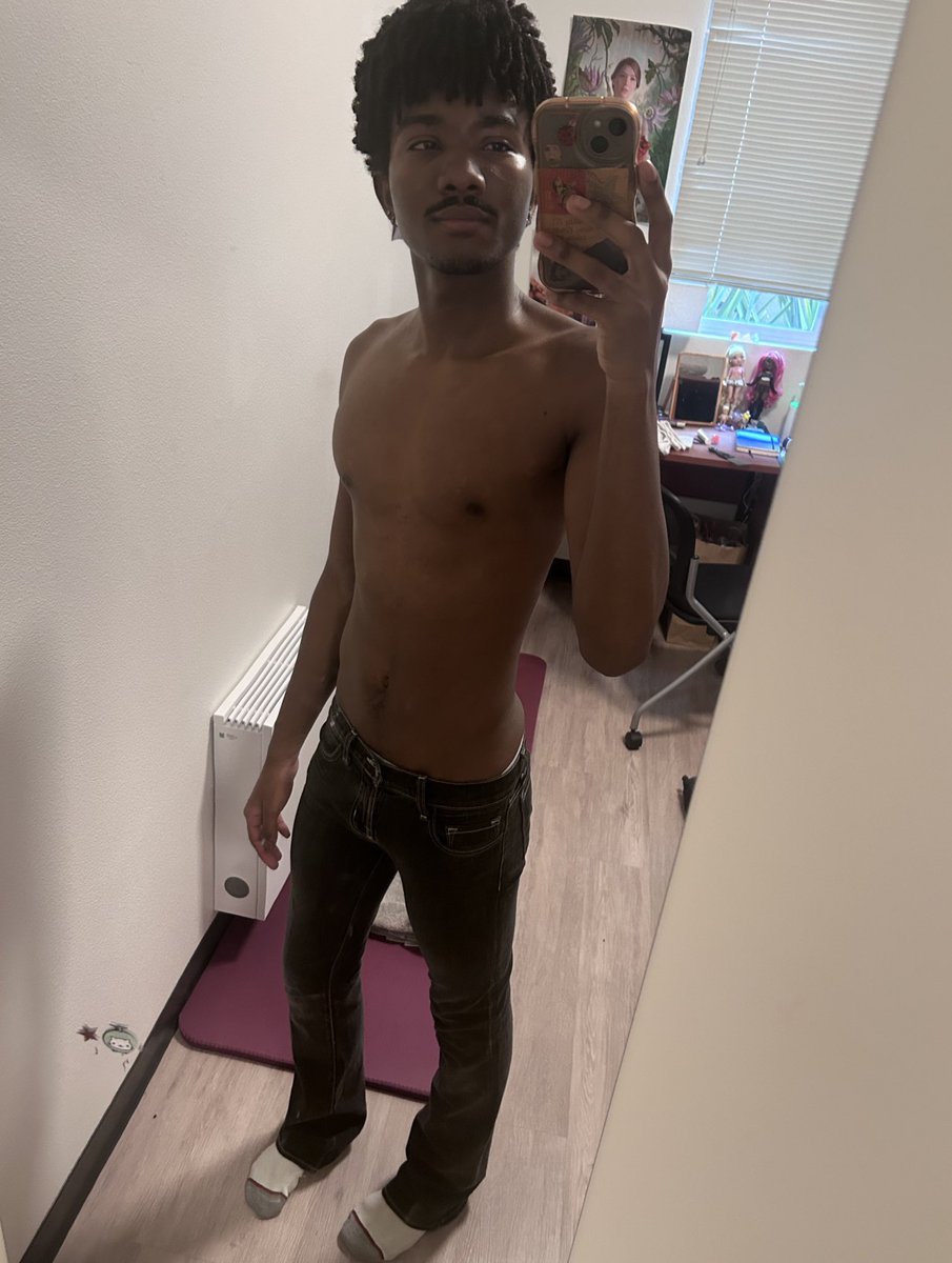 Ariankagriffin's tweet photo. During and after wash day 😛🫧 #type4 #mlm https://t.co/22mhFIvLdD