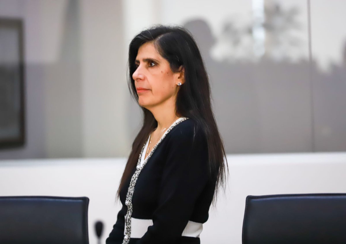 El Magistrado Presidente del <a href="/TFCA_mx/">Tribunal Federal de Conciliación y Arbitraje</a> , Cristóbal Arias Solís, sostuvo una reunión de trabajo previa al Pleno, con Magistradas y Magistrados para analizar y debatir acerca de los asuntos que serán sometidos a votación en la Novena Sesión Ordinaria.