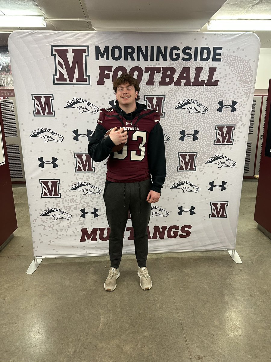 AverySorensen8's tweet photo. Had a great time checking out @MsideFootball today! Huge thanks to @CoachMasonScott and the rest of the staff for having me out! https://t.co/RVfbAnLQyi