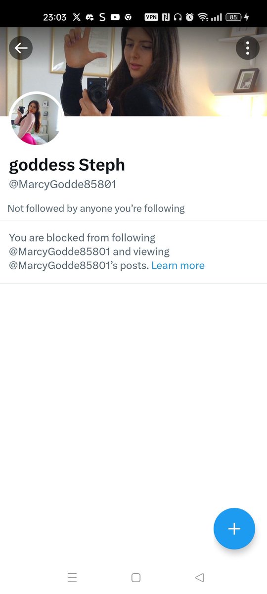 DarylPhillips5's tweet photo. This person is a time waster and a scammer who can't give straight answers she will scam U to get answers avoid at all costs https://t.co/CP4hSUVj8R