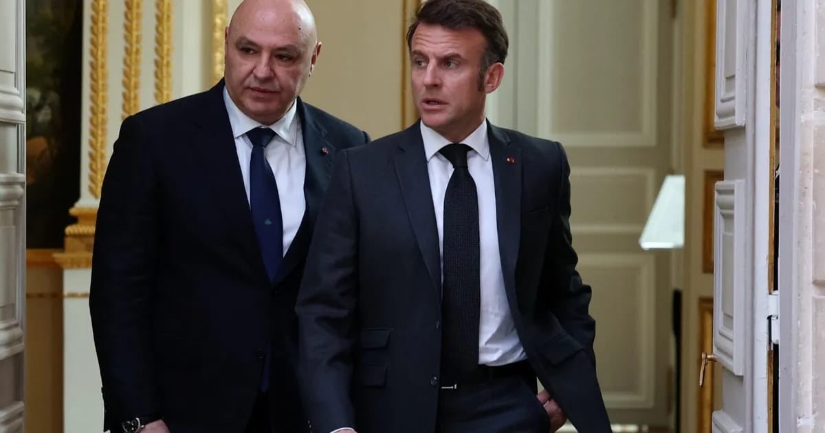 ماكرون يحذر إسرائيل من هجوم بري على لبنان ويعتبر حزب الله مخطئاً