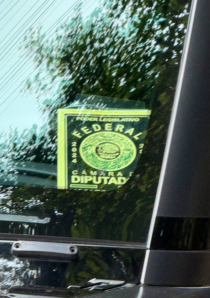 Vuelve la bonita tradición de la charola.