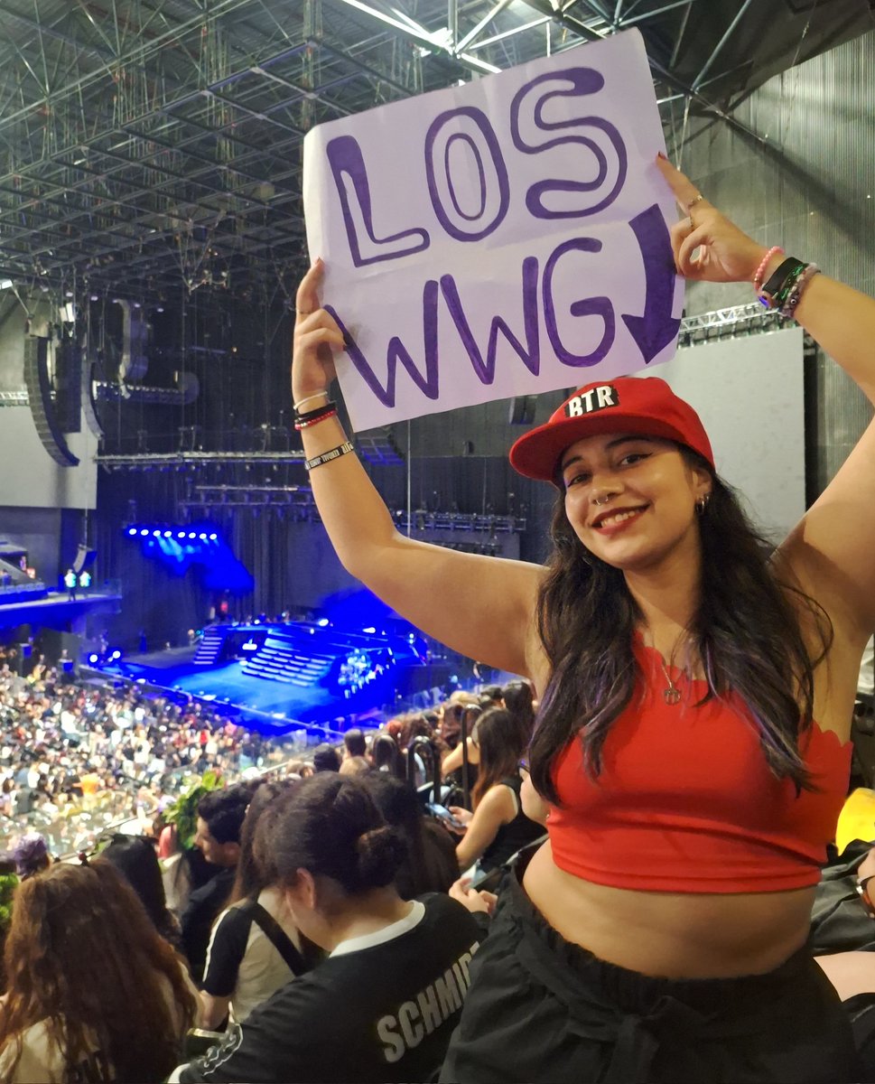 𝑵𝒂𝒚𝒍𝒂⊙⊝⊜BTS 21/10🇦🇷VI A AC⚡️DC🖤💚 tweet media