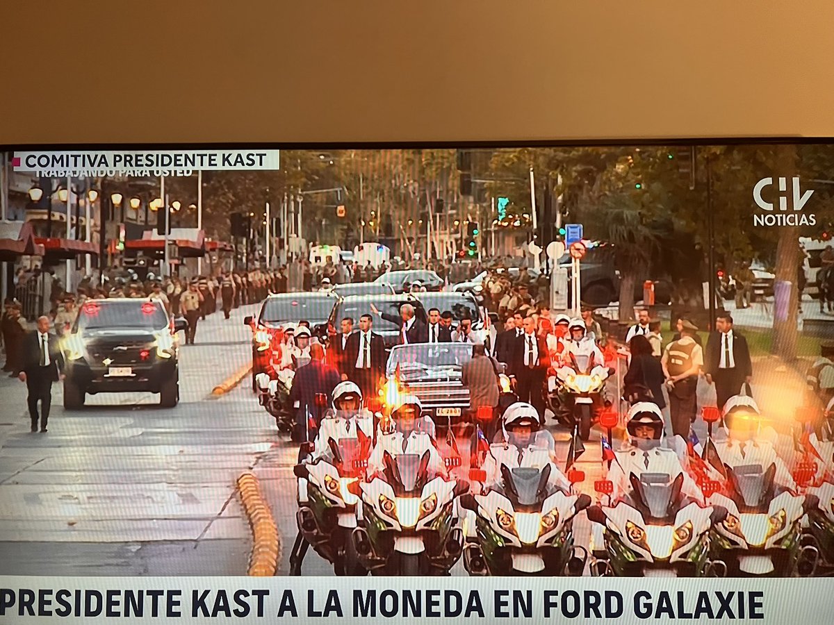 Nadie celebrando a Kast en las calles, son las  8 de la noche deberían estar repletas, pero NADA.