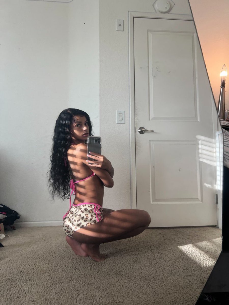 Brandy 💛 tweet media