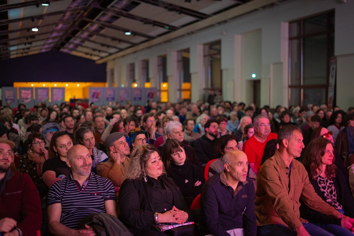 mbompard's tweet photo. Plus de 300 personnes étaient présentes à Nancy ce soir pour la réunion publique de la liste "Nancy insoumise" conduite par Sarah Farghaly 🔥 

Cette équipe peut concrètement changer la vie des gens : cantine bio et gratuite, transports accessibles à toutes et tous... 

Ce dimanche, ne laissez pas passer votre tour, allez voter !