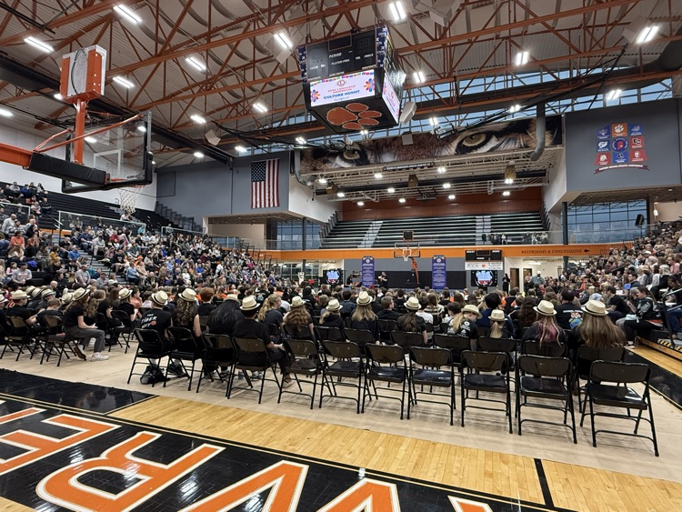 Greendale Middle tweet media