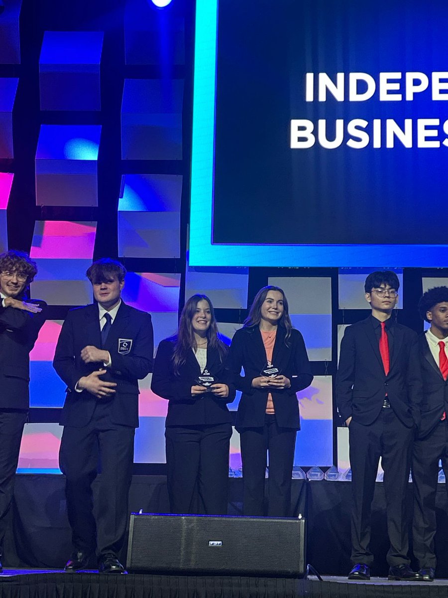 Central Magnet Deca tweet media