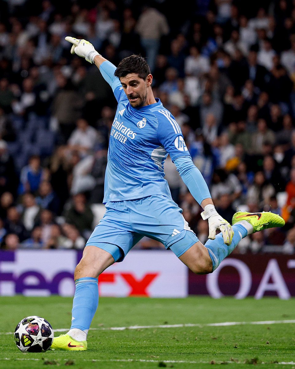 realmadrid's tweet photo. 💬 @thibautcourtois: "Solo es la mitad de la eliminatoria, pero estoy muy contento con el partido del equipo".
🎙️ Declaraciones completas ➡️ RM Play