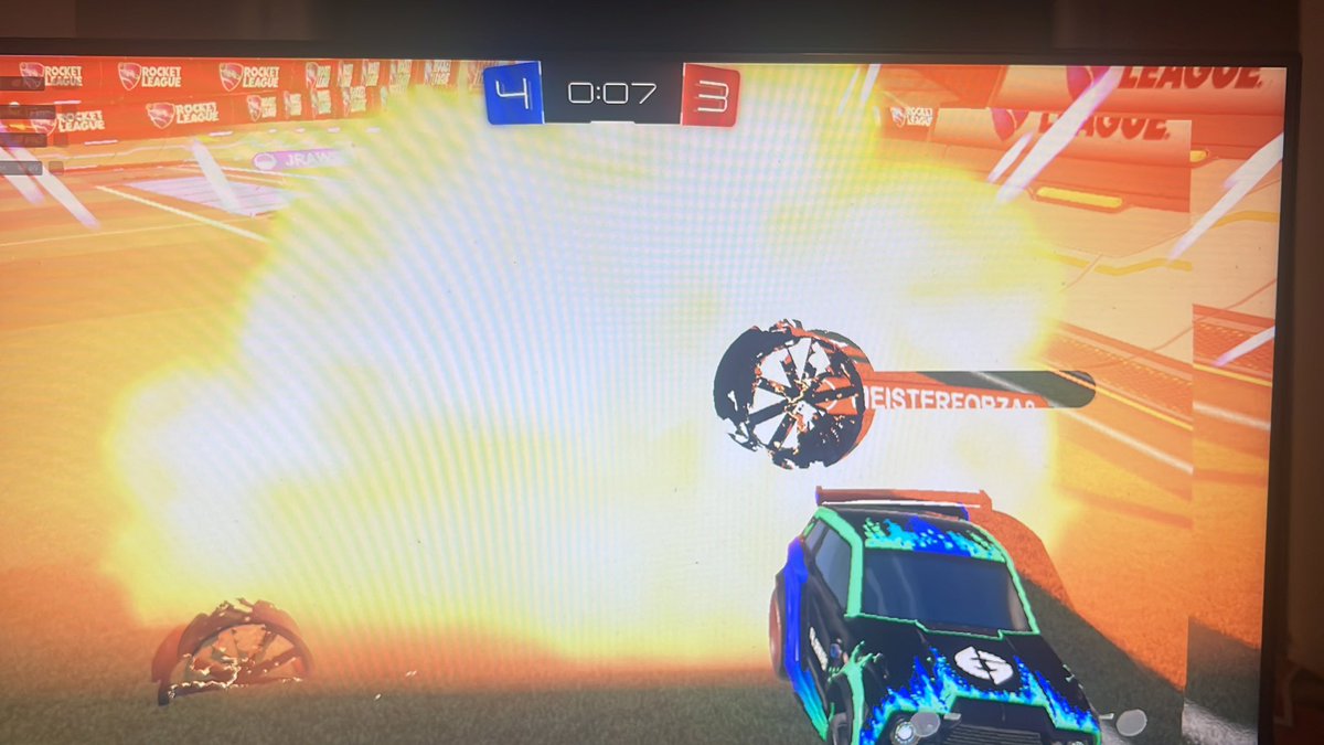 Le†hal tweet media