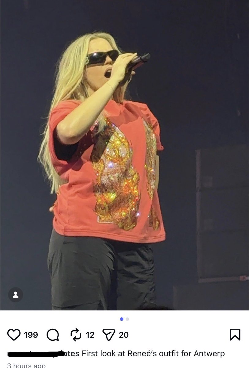 curlysue4life4's tweet photo. Wow tonight’s concert, Renee Rapp really does not give a shit! Her tour outfits are awful. She puts more effort into promoting and following her cheater lover Towa Bird around like a fucking loser.  Let’s see all the oh her outfit was “fire” from all her kiss ass fans.😂😂 https://t.co/9lDHvGBp8p