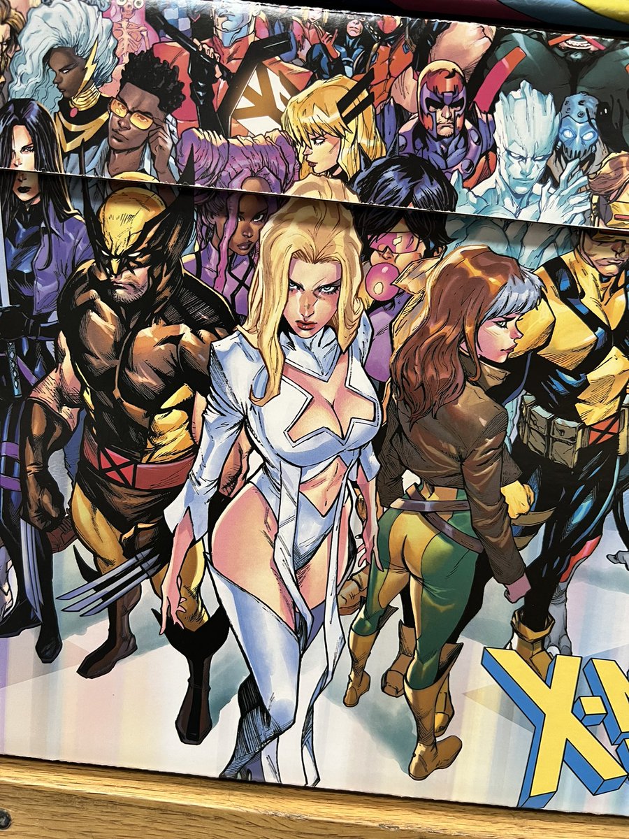 ComicsTnT's tweet photo. New Marvel comic boxes! X-Men United! Silver Surfer! $12.99 each! π #xmen #silversurfer #xmenunited #marvelcomics #comicboxes https://t.co/YLt1USTkYq