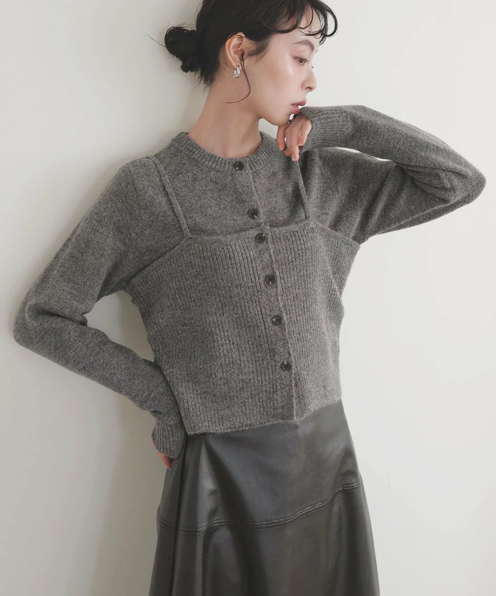 Chapiiiii88's tweet photo. 【LIAN】 ビスチェセットニットカーディガン ⌇ 
マルチウェイで着回せる、ビスチェ×カーディガンの最旬レイヤードセット😍 https://t.co/2yswAminoR