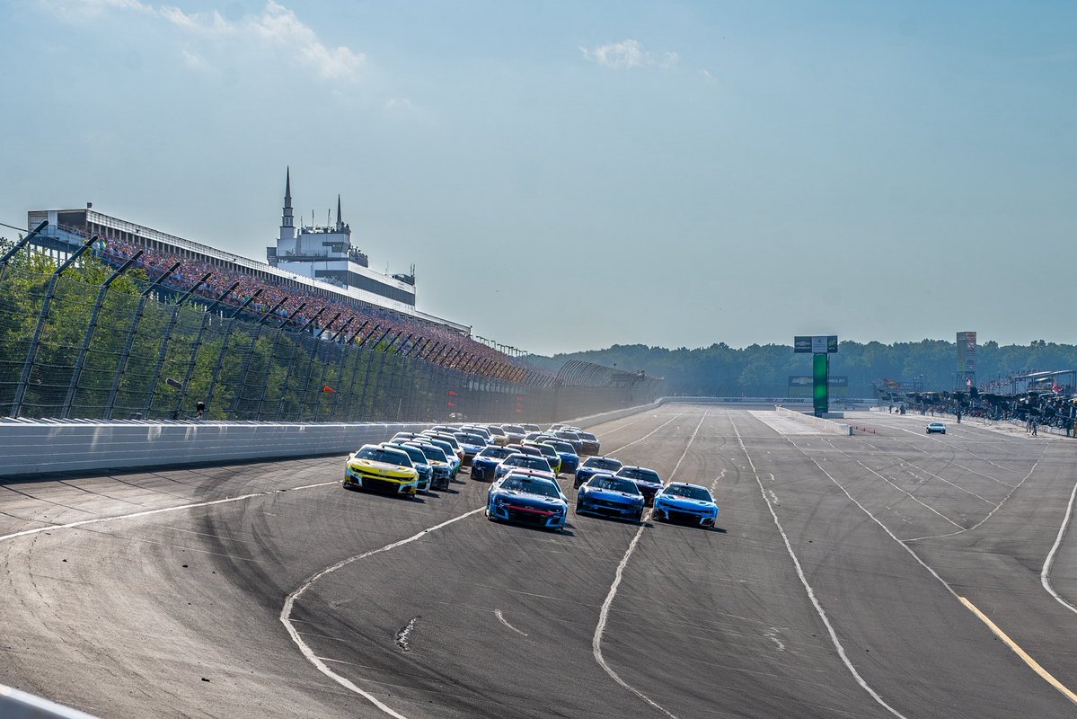Pocono Raceway tweet media