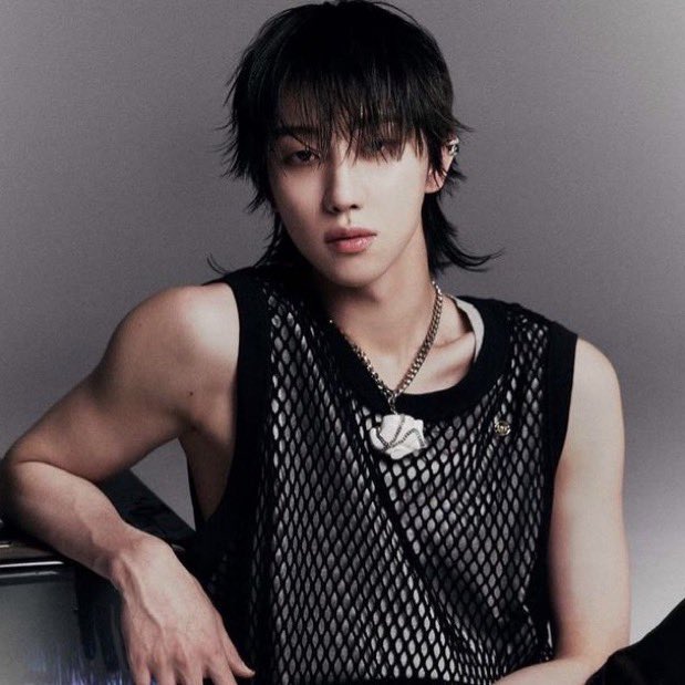 Vernon and The8 of SEVENTEEN will reportedly make their unit debut in June.

(m.entertain.naver.com/home/article/0…)