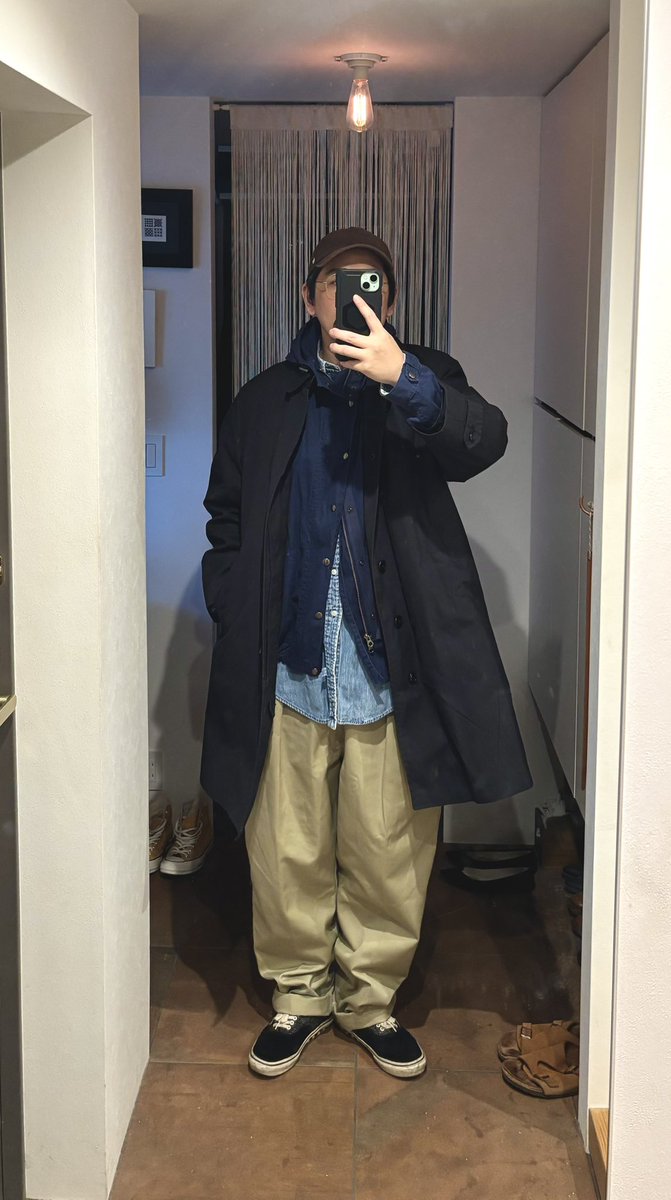 ホワイトデーの準備しないとな🎁

🧥 U.S. NAVY ステンカラーコート
🧥 Ralph Lauren コットンジップパーカー
👔 Ralph Lauren デニムシャツ
👖 Dickies 2タック
👟 VANS ERA