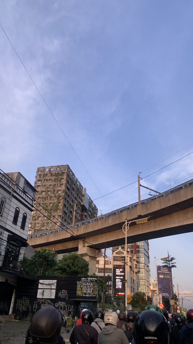 Eclairent. tweet media