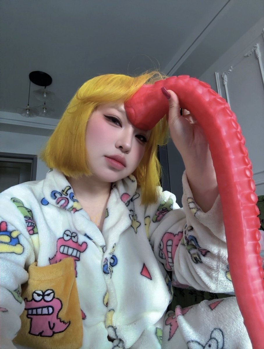 小泽犸黎苗 tweet media