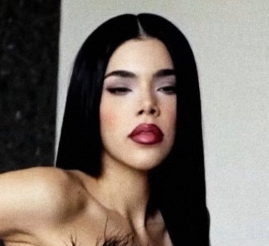 †DEVOTO† tweet media