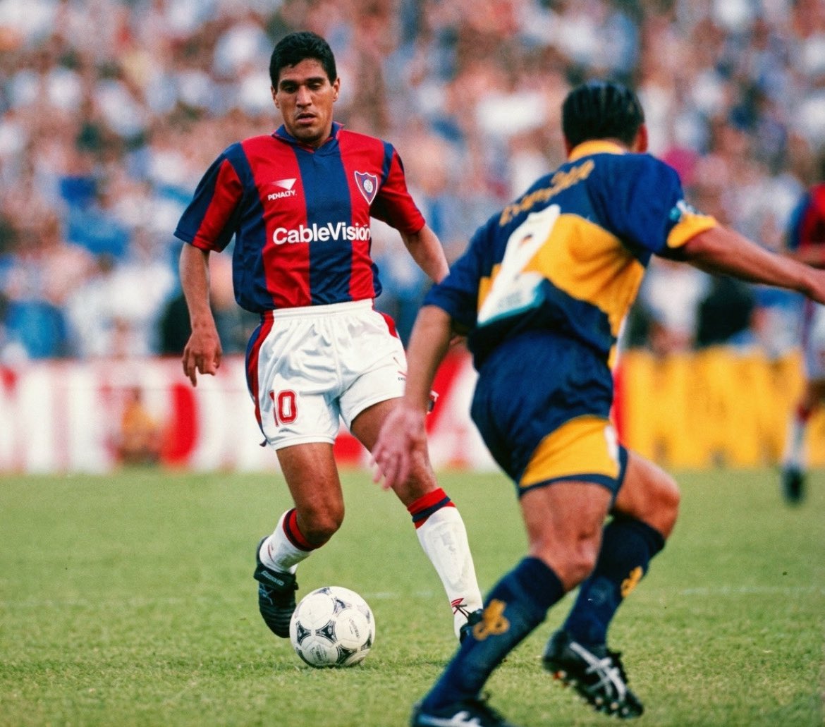 La 10 la usaba este.

Devuelvanme mi club.