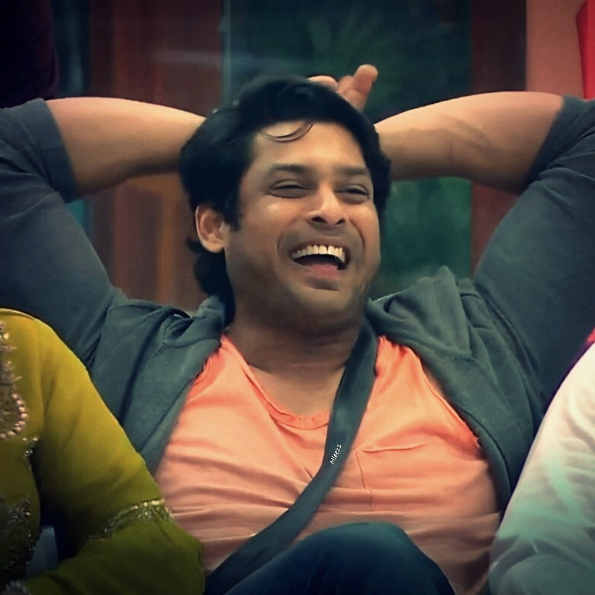 𝘞𝘦 𝘢𝘭𝘭 𝘭𝘰𝘷𝘦 𝘩𝘪𝘮. 𝘞𝘦 𝘫𝘶𝘴𝘵 𝘥𝘪𝘥𝘯'𝘵 𝘶𝘯𝘥𝘦𝘳𝘴𝘵𝘢𝘯𝘥 𝘩𝘰𝘸 𝘮𝘶𝘤𝘩. ❤️

#SidharthShukla  #SidHearts