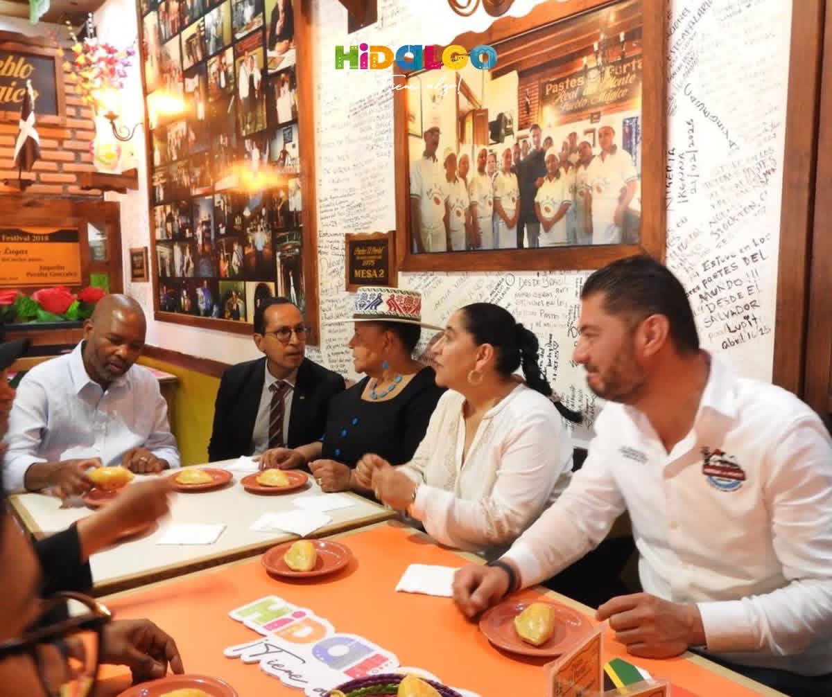 La  Embajadora de Sudáfrica en México, Beryl Rose Sisulu realizó un recorrido turístico por Real del Monte 🇿🇦🇲🇽