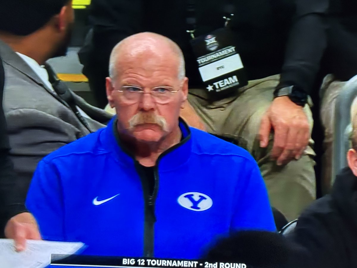 JFedotin's tweet image. #Chiefs HC Andy Reid sitting courtside to watch #BYU in #BIG12 Tournament