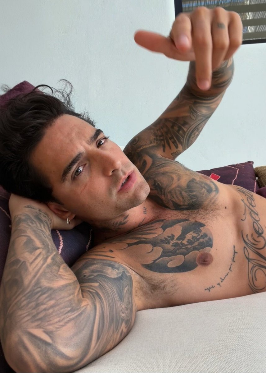 𝐇 🌑 +𝐏𝐑𝐄𝐓𝐓𝐘 +𝐃𝐈𝐑𝐓𝐘 tweet media