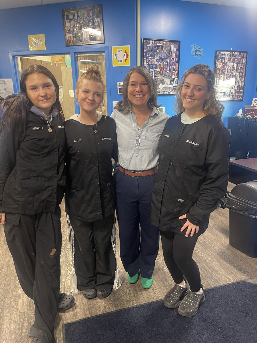 Ashley Pach tweet media