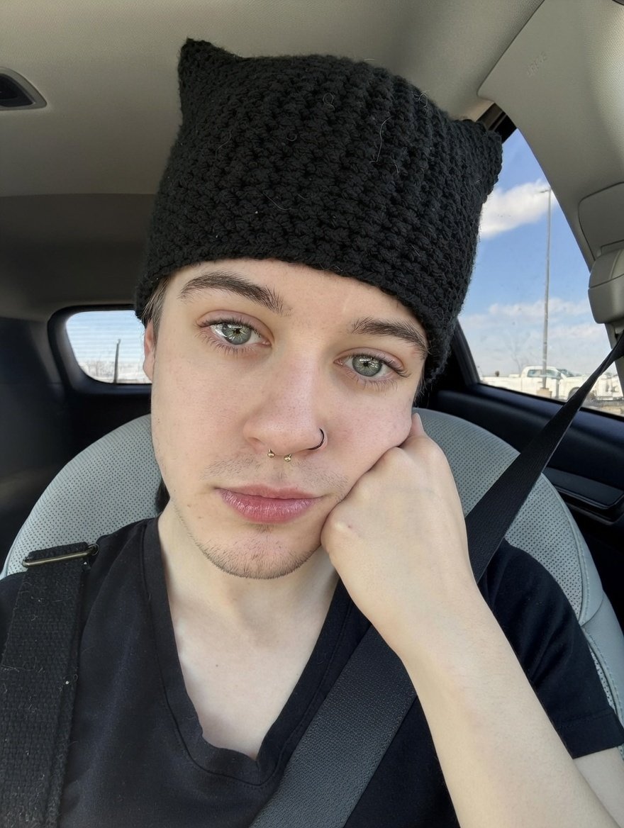 elfundichoto tweet media