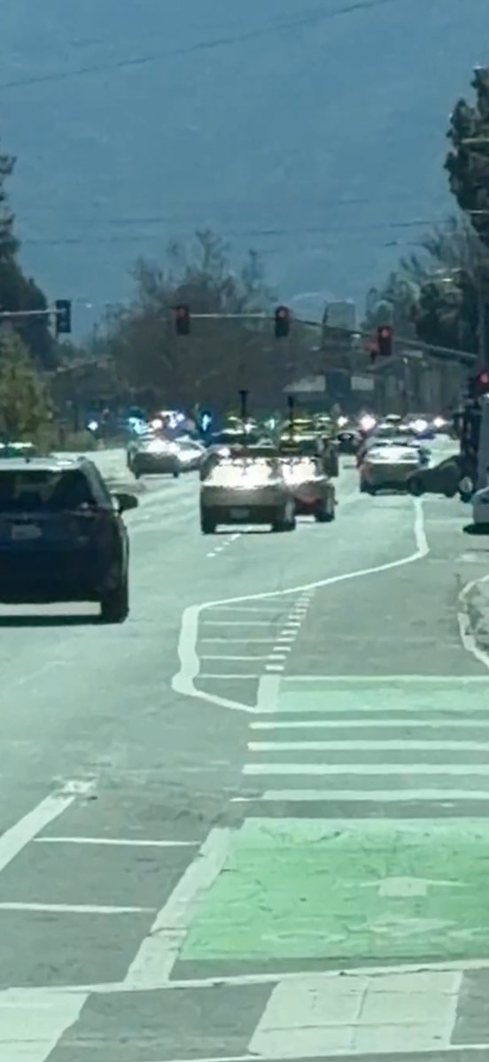 OMG_RIVIAN tweet media