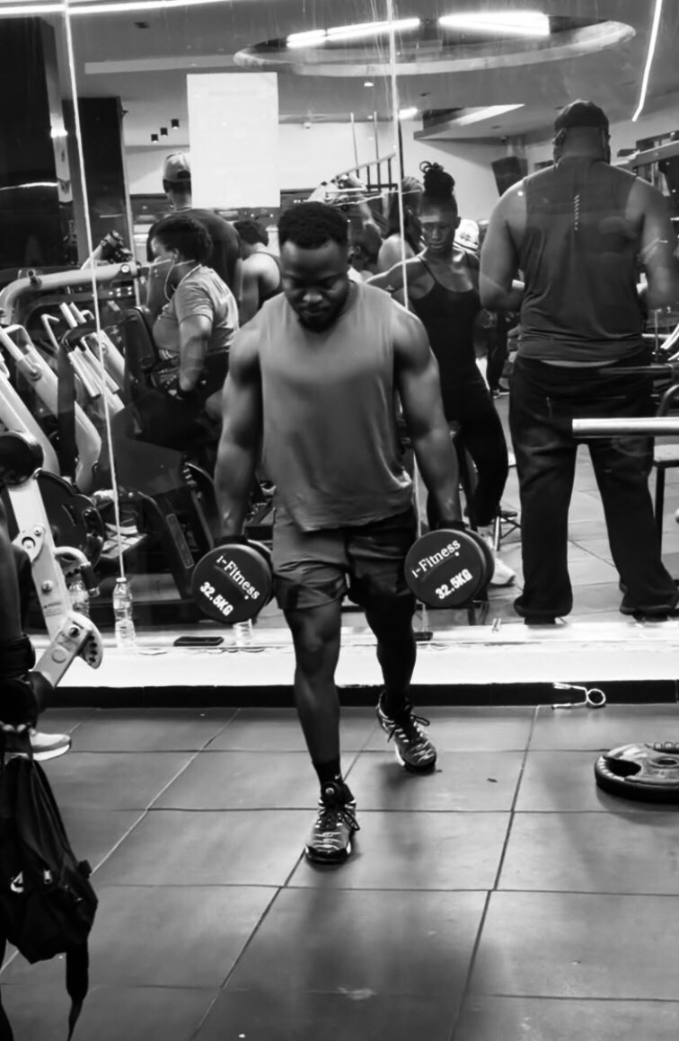 Too strong to fail 💪🏽 #TrendingHot #virałpost #gym