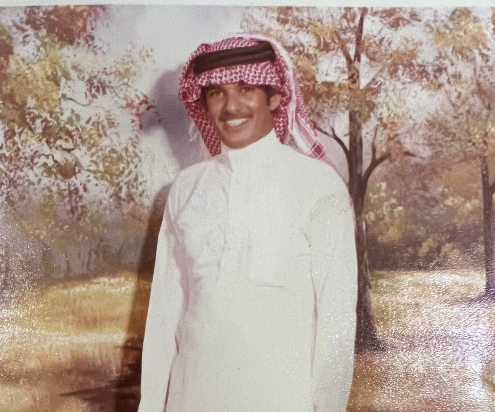 ibnzarm's tweet photo. ﴿ وَ لَيَالٍ عَشْرٍ ﴾ 
اللَهم في هذه العشر الأواخر اسألك أن تعطر قبر عمي #سلطان_الزرم   واخي #ناصر_زرم برائحة الجنة اللَهم ارحمهم واغفر لهم برد على قبورهم وانس وحشتهم وتجاوز عنهم 🙏🏻 https://t.co/cXnS7mIJvm