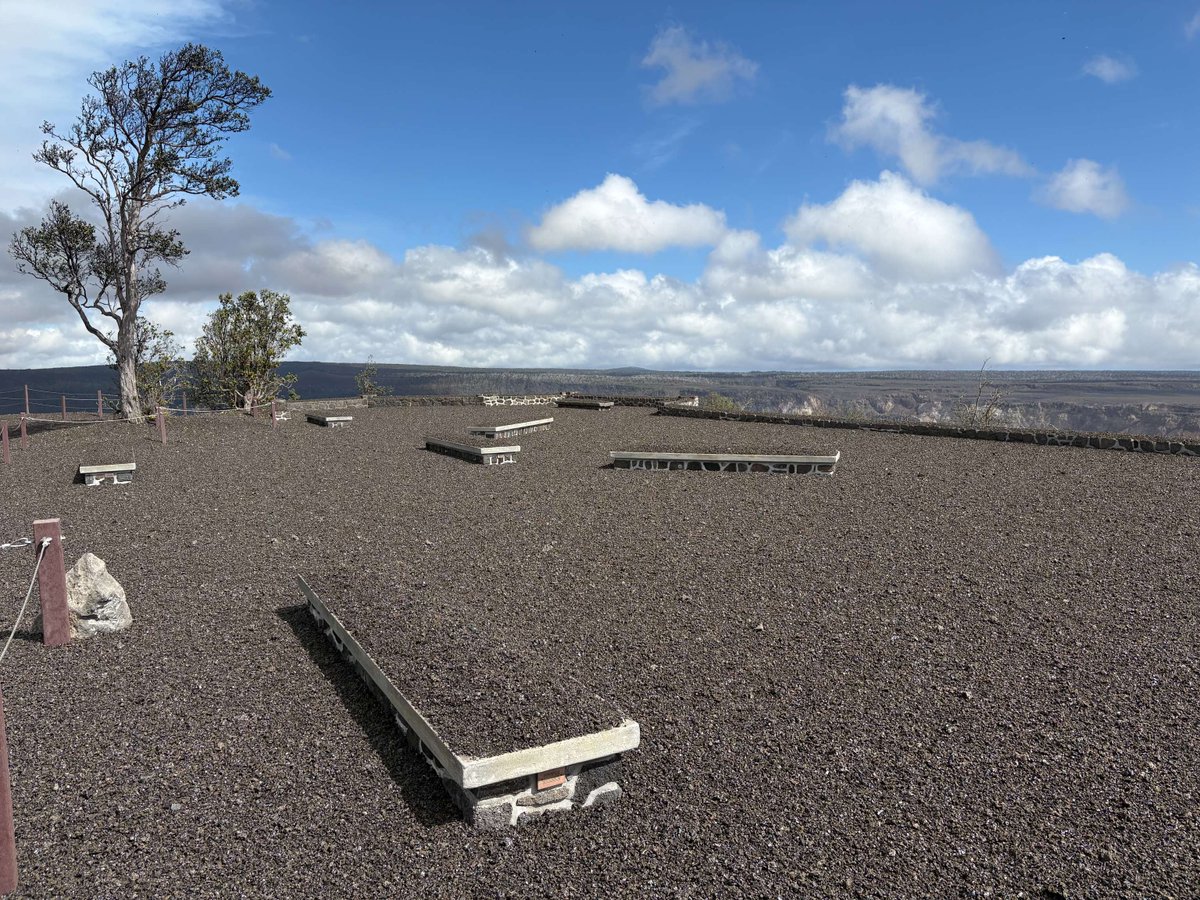 USGSVolcanoes's tweet photo. Kīlauea episode 43 summary: about 9 hours of eruptive activity on March 10, 2026. Twin lava fountains reached 1300 ft, with a plume topping 30,000 ft above sea level. About 16 million cubic yards of lava covered nearly half Halemaʻumaʻu crater floor. Light winds sent tephra across the park and nearby communities.