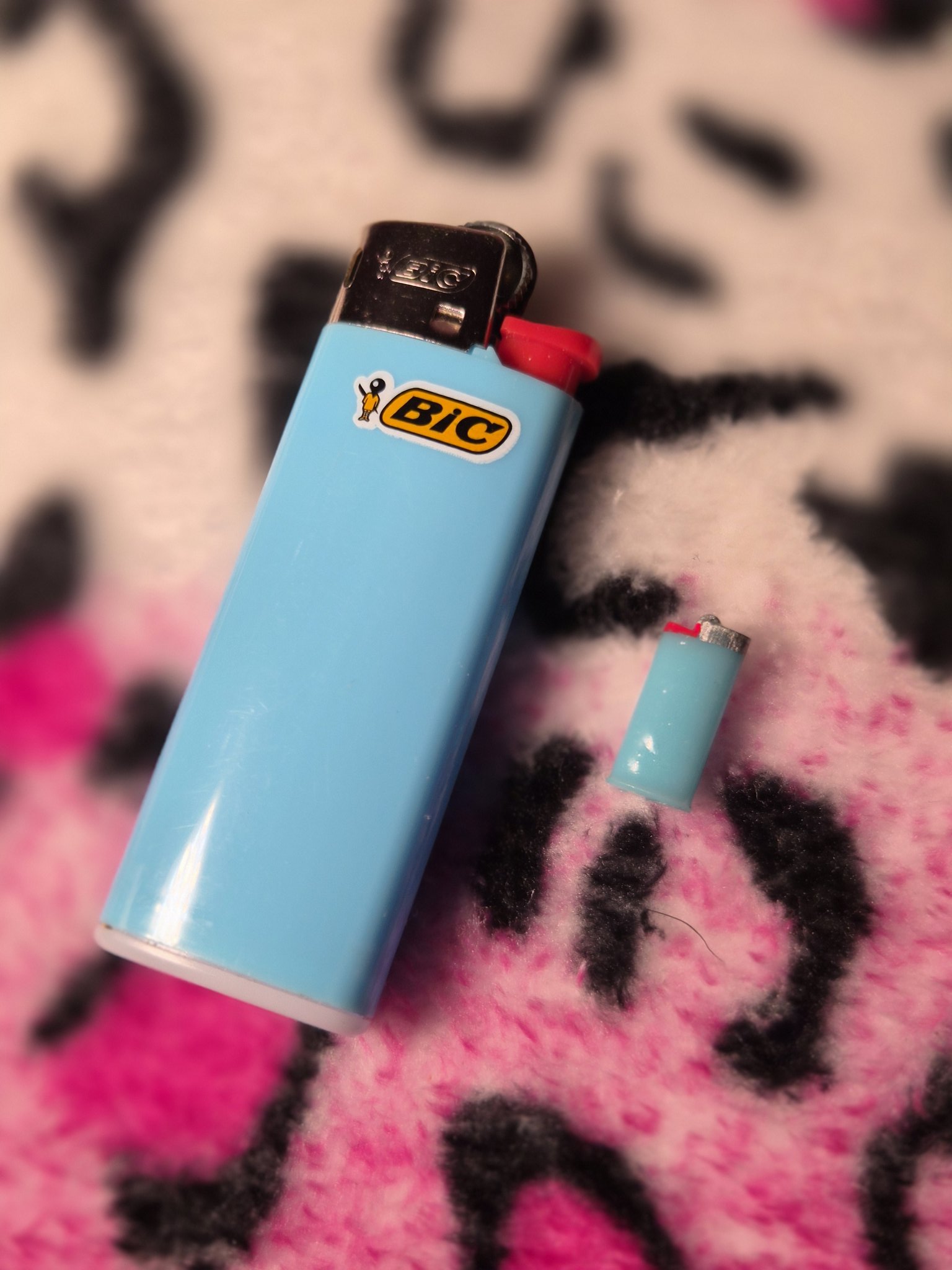 2 pic. i got a lighter for my lighter https://t.co/SB7xGiyLrL