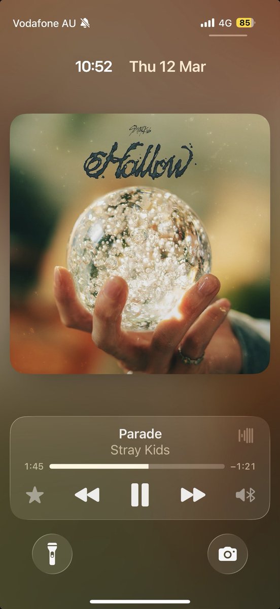 laur ☯︎ ˙⋆✮🤍💙 tweet media