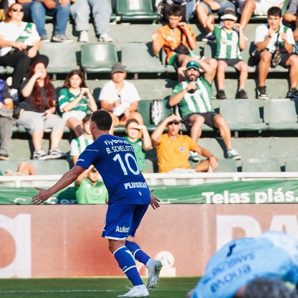 ACU 🐺 tweet media