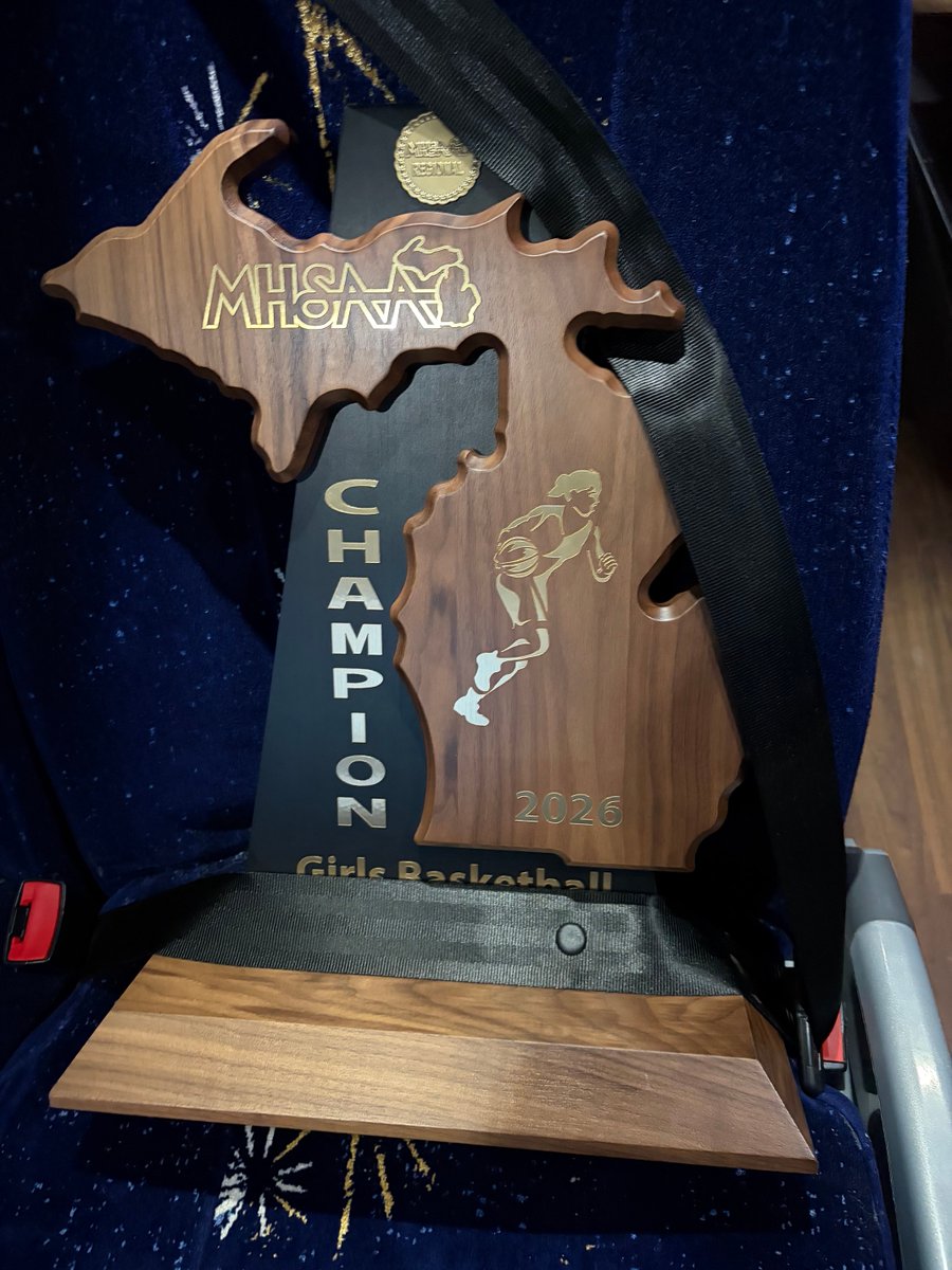 PCHS Girls’ Basketball Program tweet media