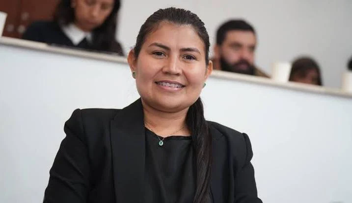 Magnifica noticia, este par de ratas: Wadith Manzur <a href="/wmanzur/">Wadith Manzur Imbet</a> y la representante a la Cámara Karen Manrique <a href="/KarenManriqueO/">Karen Manrique</a> para LA CÁRCEL. Falta la otra rata que andaba celebrando: Martha Peralta <a href="/marthaperaltae/">Martha Peralta Epieyú</a>. Todos a pagar por el robo de la UNGRD. Todos petristas.