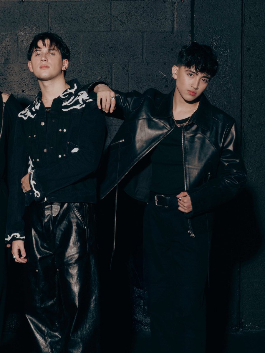 santos_bravos's tweet photo. "DUAL" 13.03.2026 

Digital EP Release 12AM I Local Time
Concept Film I 12AM CST I 1 AM EST 
I 1 AM PET I 3AM BRT

#SANTOSBRAVOS #STBV_DUAL #HYBE #HYBELatinAmerica https://t.co/N1navK59Ph