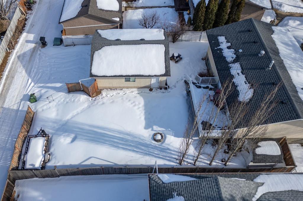 CBOnTrackRealty's tweet image. 🌟New Listing🌟
🏡 6314 38 Avenue Close, Camrose, AB
MLS# A2292142
$384,000

Click the link ➡️ tinyurl.com/A2292142

Marilou Yampolsky
☎️(780) 679-8975
📩marilou@my-localrealtor.ca

#camrose #coldwellbankerontrack #newlisting #familyhome @MarilouYampolsky