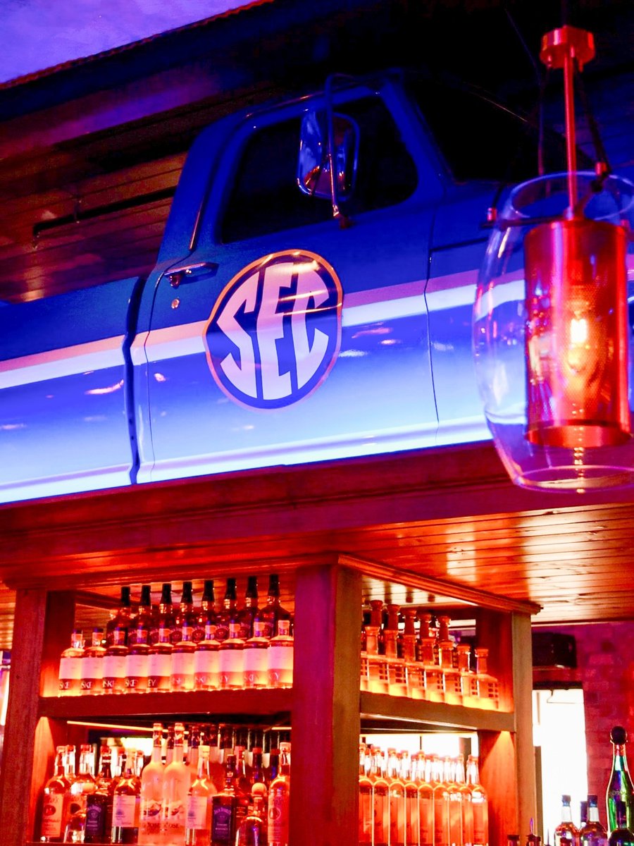 postysbar tweet media