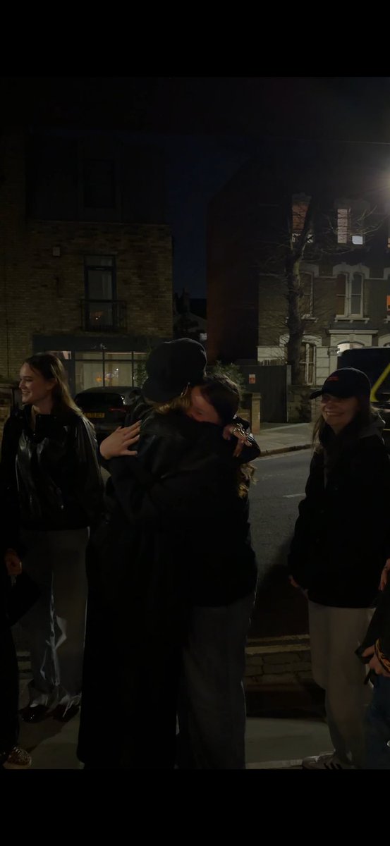 ⋆｡° ✮ robs tweet media