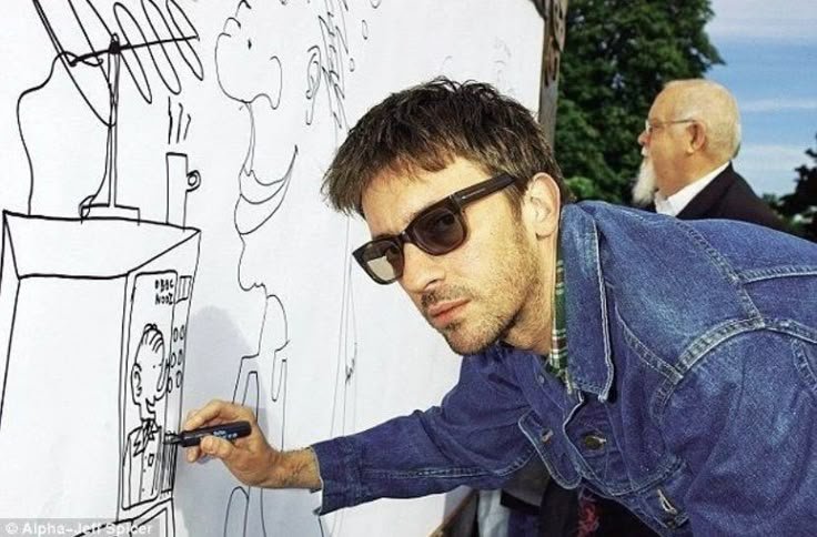 juliphobe's tweet photo. Happy 57th Birthday to the talented guitarist, singer-songwriter, and artist Graham Coxon !! https://t.co/tJcVvAYJw8