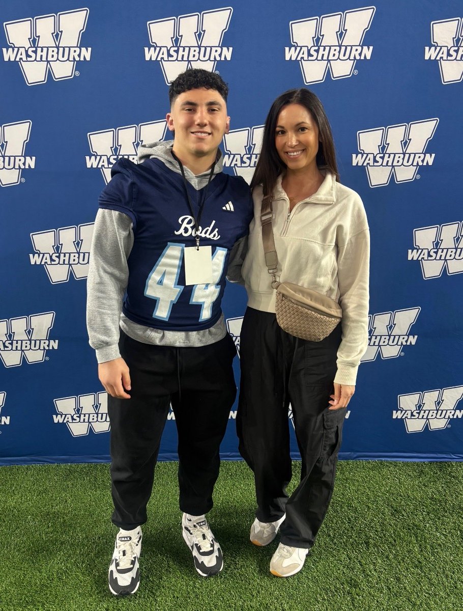 RyderFarley18's tweet photo. Great to be back on campus today for @IchabodFTBL junior day. Excited to keep building!
@Zach_Watkins @CoachKoch_WU @CoachSharpWU @jeremycrabtree @ElevateRecruits @MVJagRecruiting https://t.co/c7VQbv5X0v